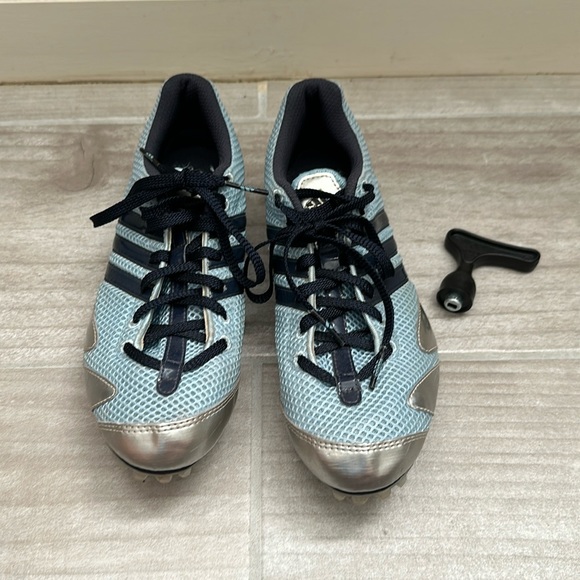 Adidas Track Cleats - Picture 2 of 9